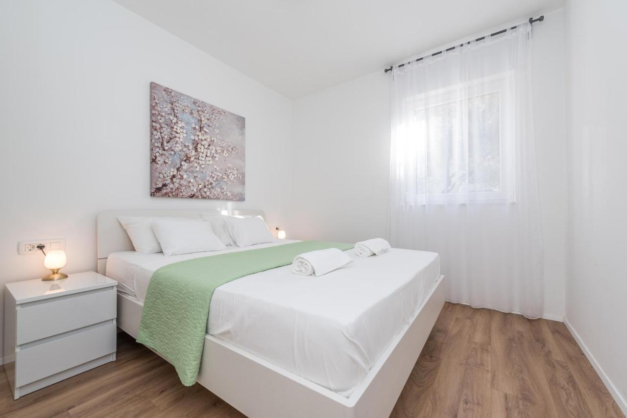 Villa Amfora - First Row By The Sea Bibinje Εξωτερικό φωτογραφία